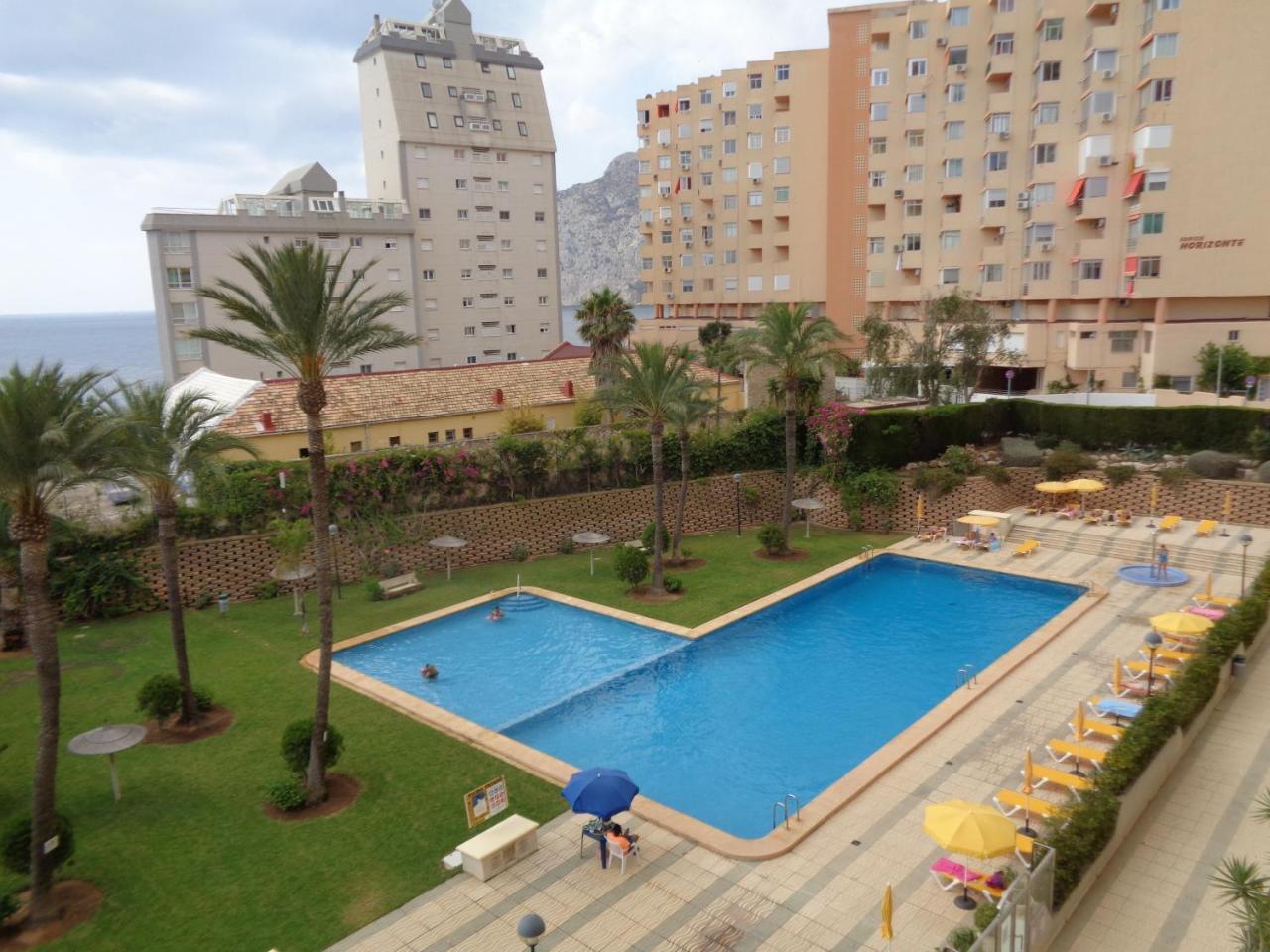 Edificio Calpplace Luaran gambar